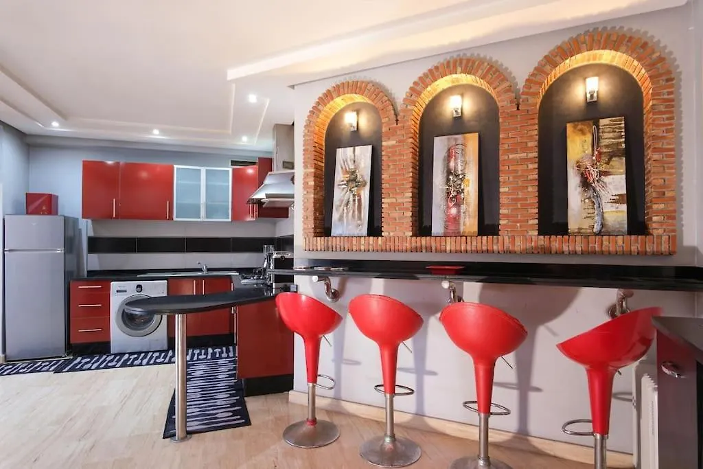 Amazing Beautiful & Luxurious Apartment In Touristic Area 阿加迪尔