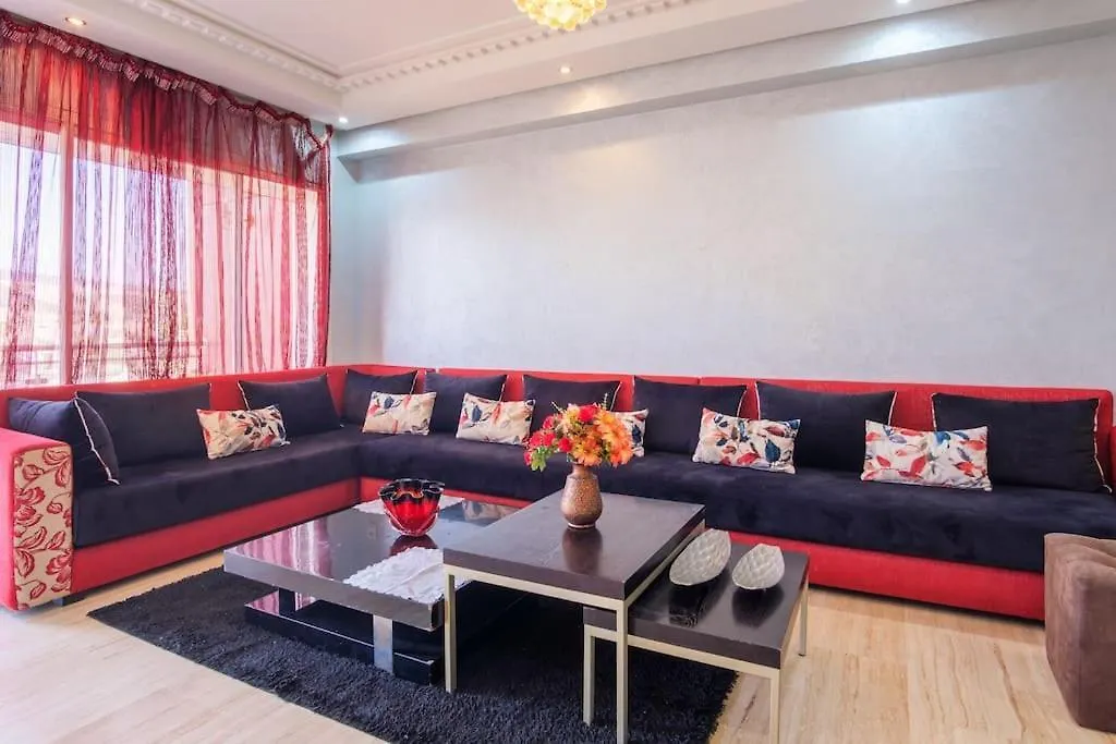 Amazing Beautiful & Luxurious Apartment In Touristic Area 阿加迪尔